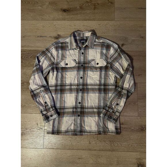 Patagonia Mens Beige Plaid Long Sleeve Button Up Flannel Shirt Size Small - Picture 1 of 3